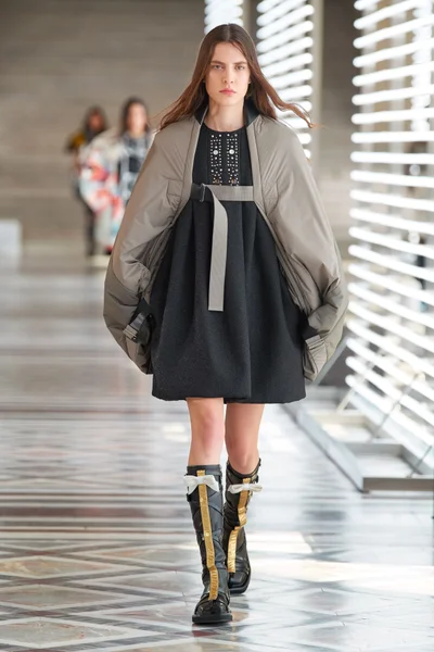 Look 39